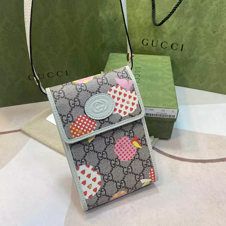 Gucci ポーチ ショルダー 財布