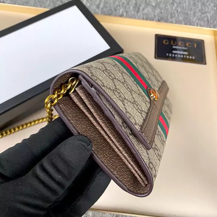 Gucci ウォレット チェーン付き