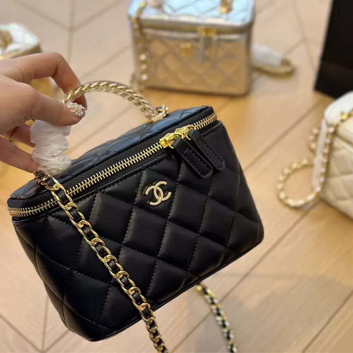 Chanel ショルダーバッグ