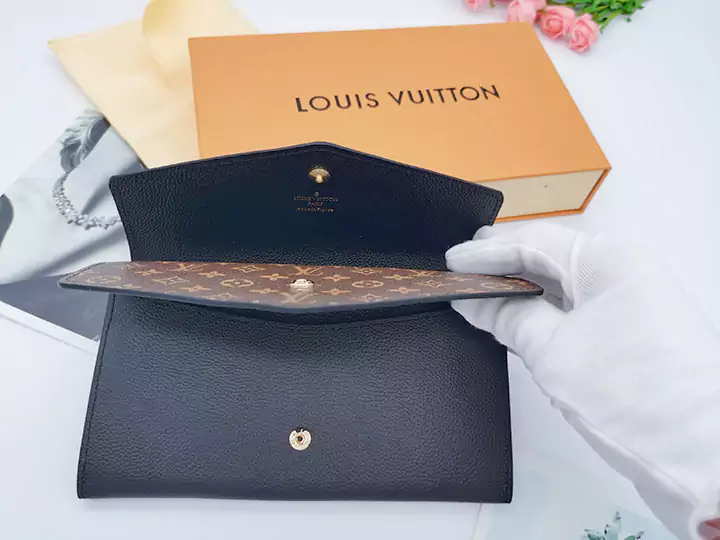 ヴィトン LV ウォレット