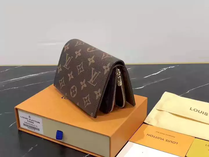 LV 財布