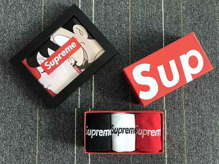 Supreme 靴下