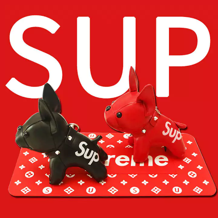 Supreme カー用品