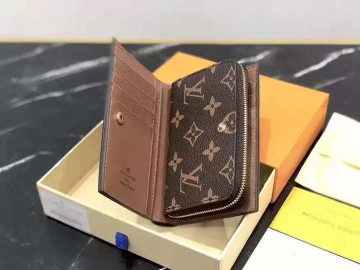 LV 財布