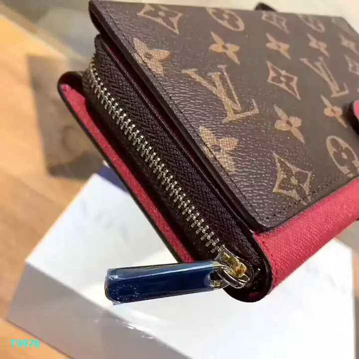 LV 財布