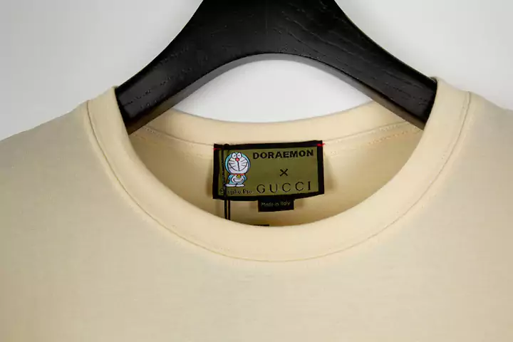 グッチ tシャツ 服