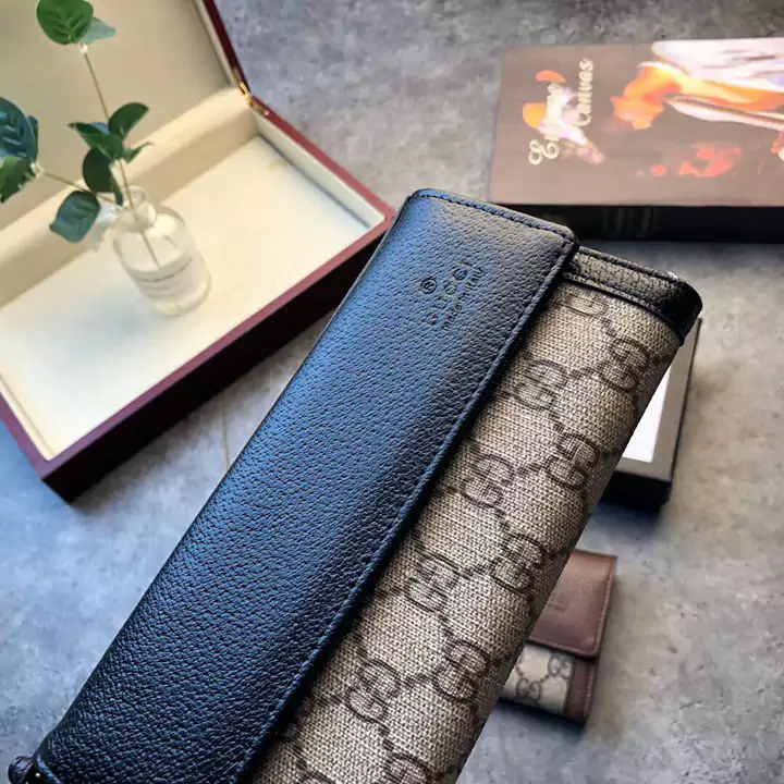 Gucci 財布