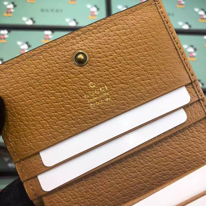 Gucci 財布 カードケース