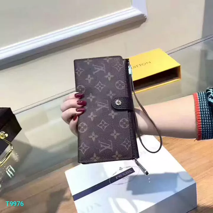 LV 財布