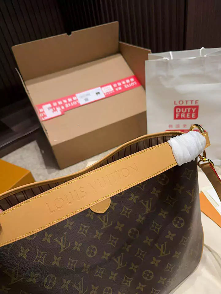 LV ハンドバッグ おしゃれ