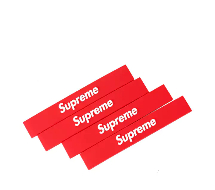 Supreme カー用品