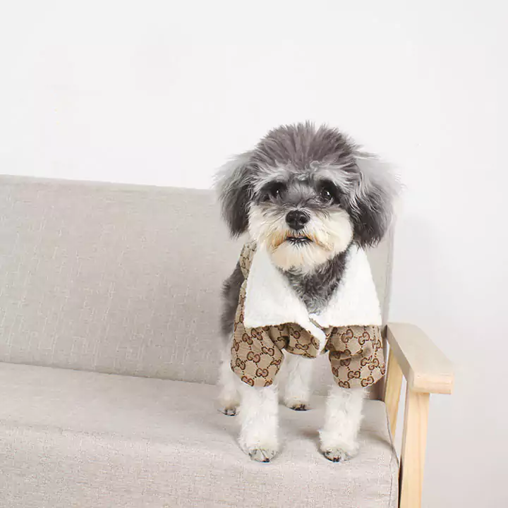 Gucci 犬服 防寒コート