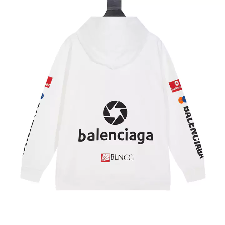 BALENCIAGA服