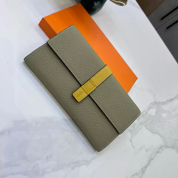 loewe 財布 シンプル風