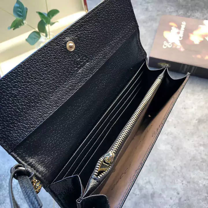 Gucci 財布