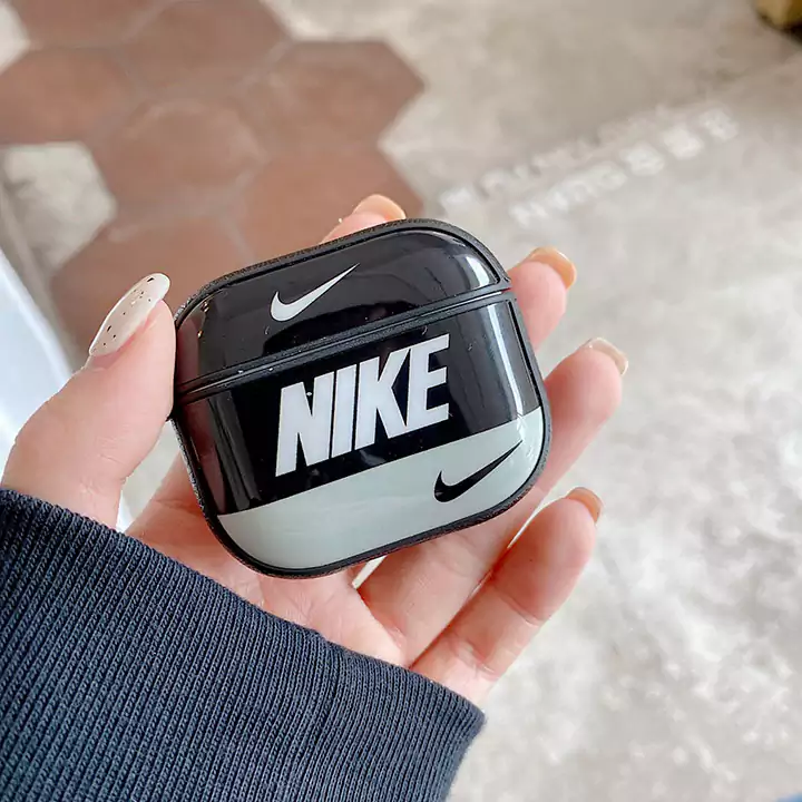 ヘッドホンケース ブランド nike