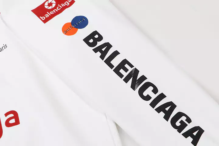 BALENCIAGA服