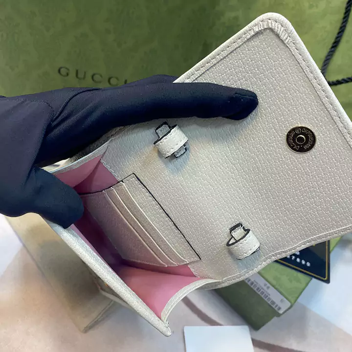 Gucci ポーチ ショルダー 財布