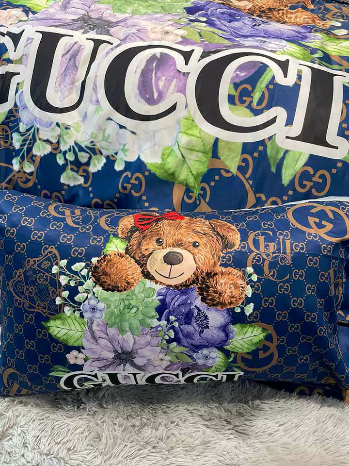 Gucci ベッドカバー 寝具