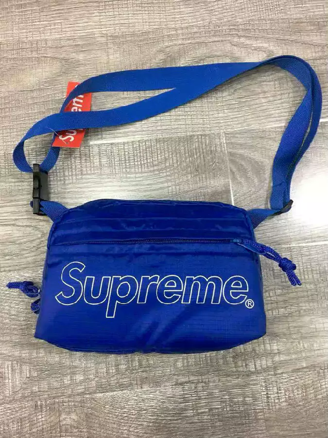 Supreme 財布