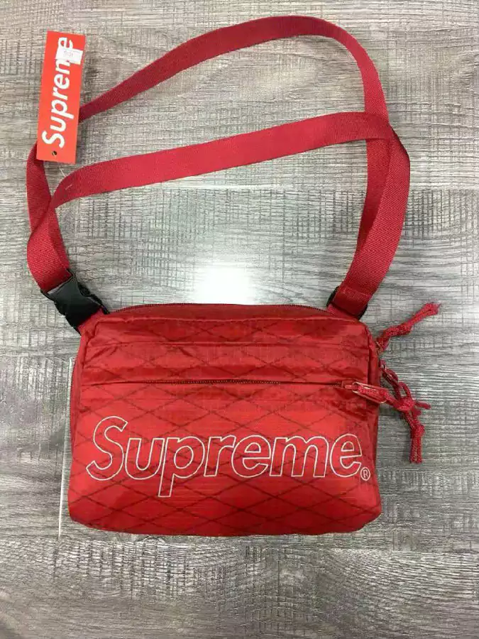 Supreme 財布