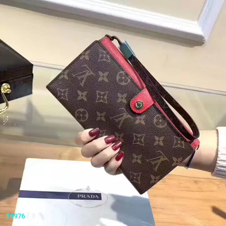 LV 財布