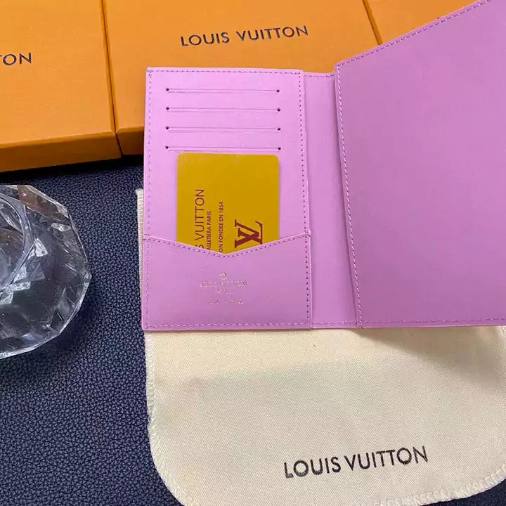 Gucci 財布