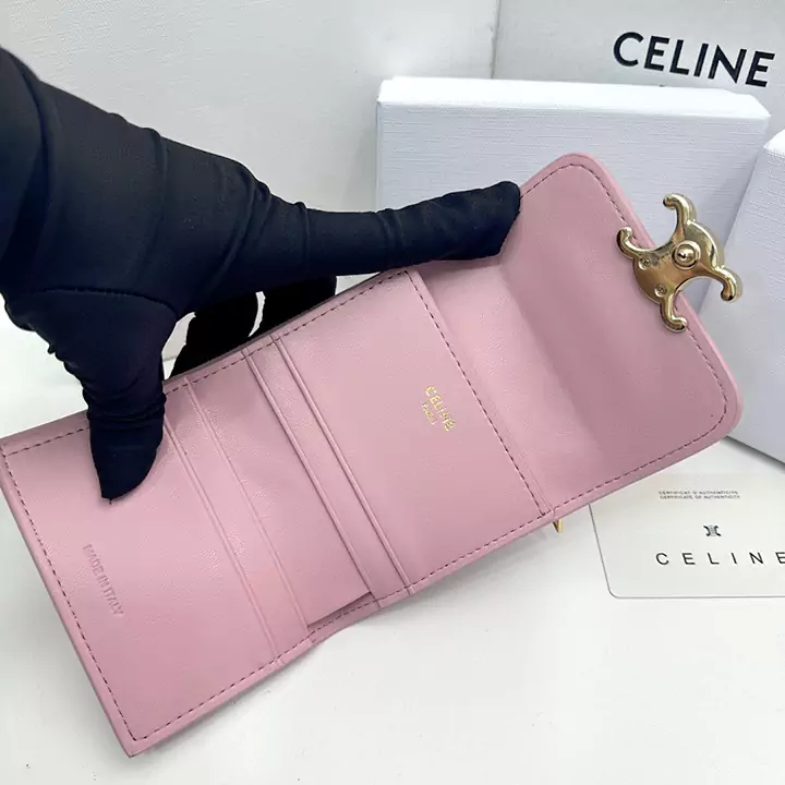 Celine 財布 女性