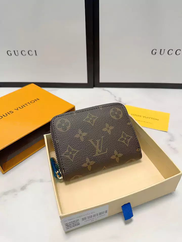 LV ウォレット 男女