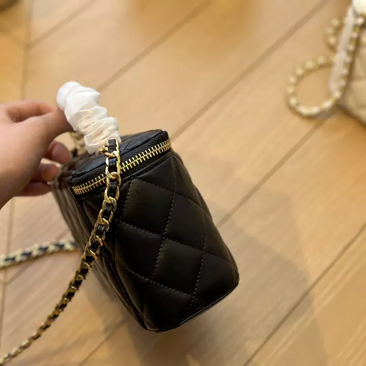Chanel ショルダーバッグ