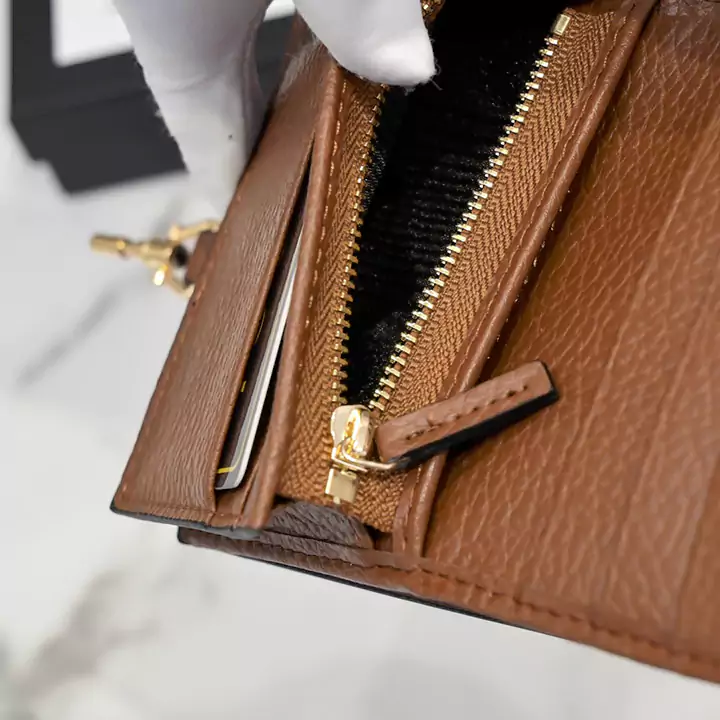 Gucci ウォレット 財布