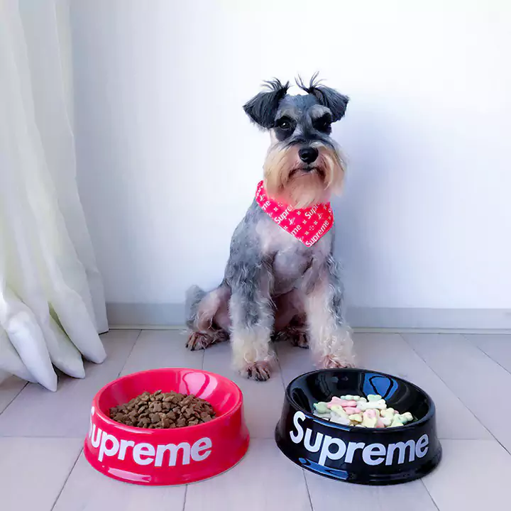 SUPREME 犬用品