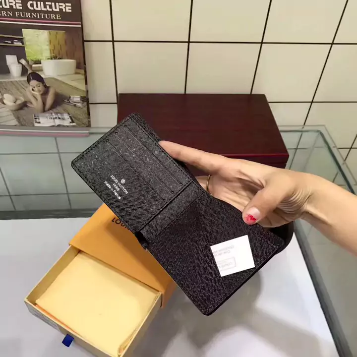 LV 財布