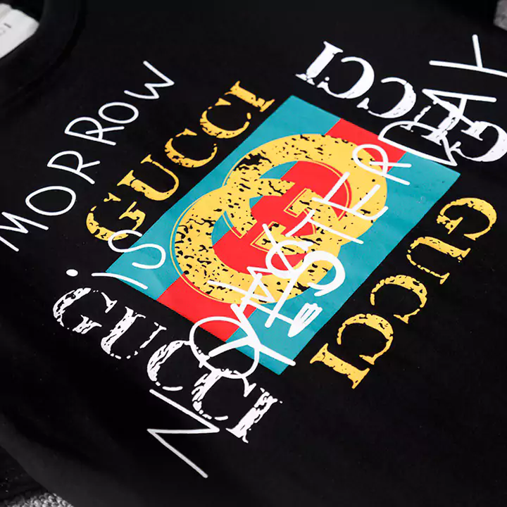 Gucci 夏服