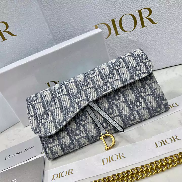 チェーン付き財布 ハイブランド dior