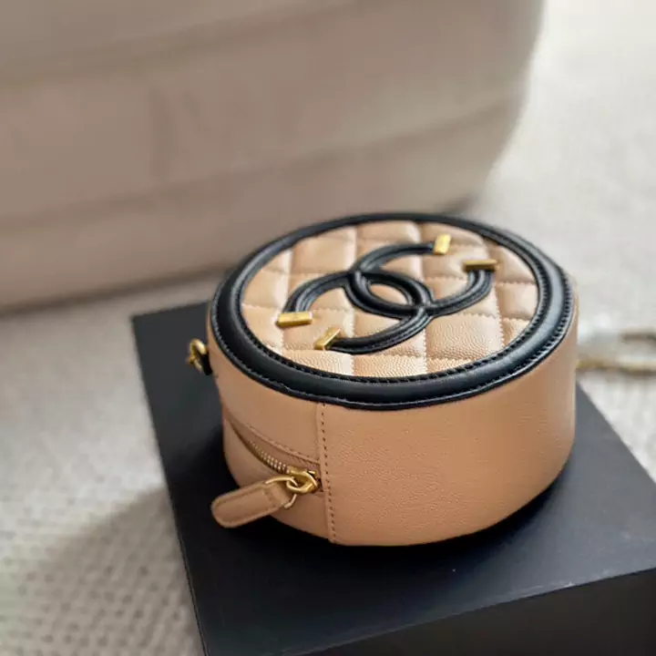 シャネル 丸型バッグ