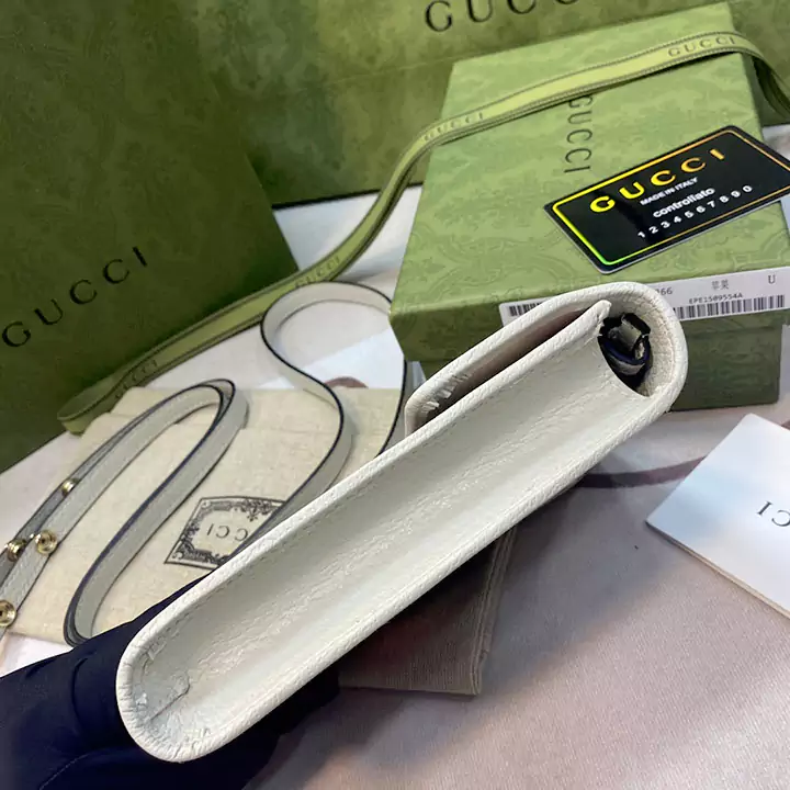Gucci ポーチ ショルダー 財布