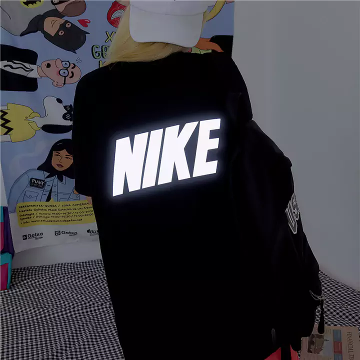反射光Tシャツ NIKE