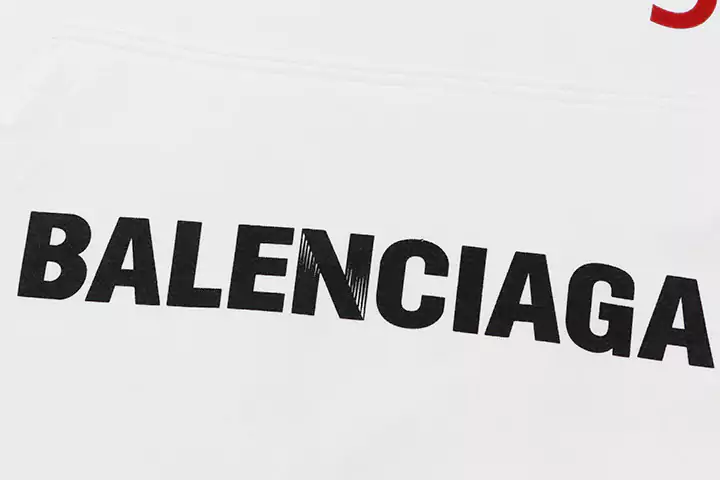 BALENCIAGA服