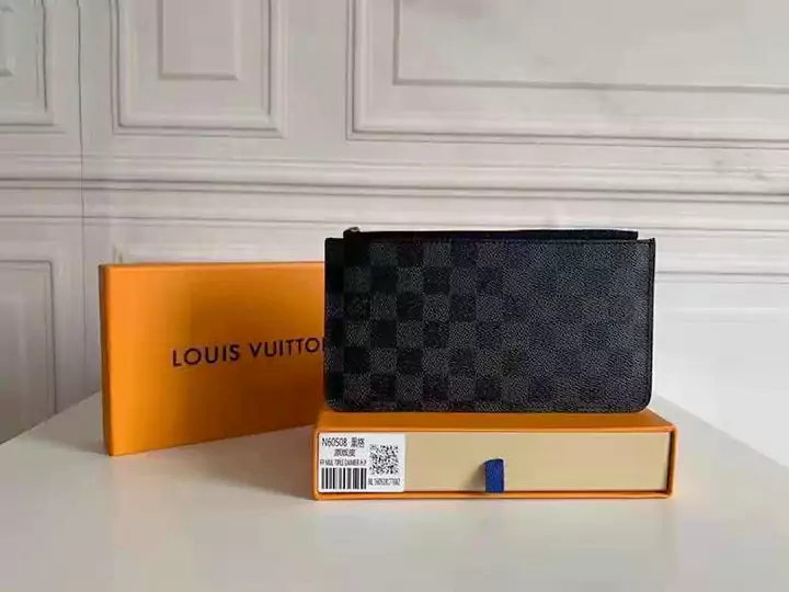 LV 財布