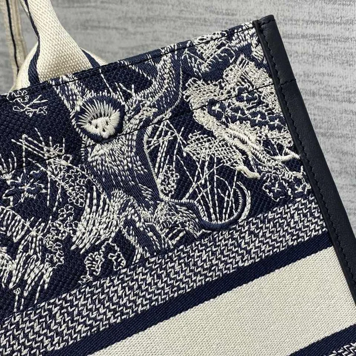 DIOR ハンドバッグ 高級品