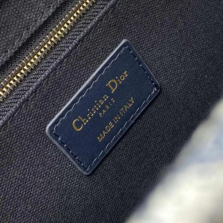 DIOR ハンドバッグ 高級品