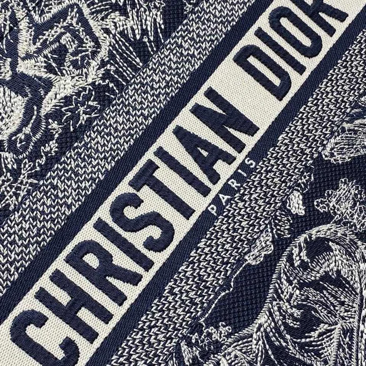 DIOR ハンドバッグ 高級品