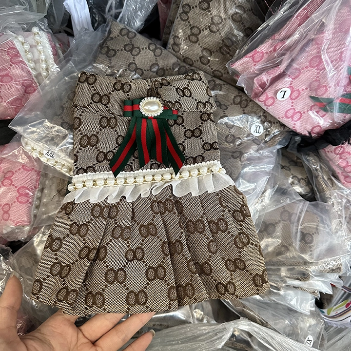 Gucci ペットの服 可愛い