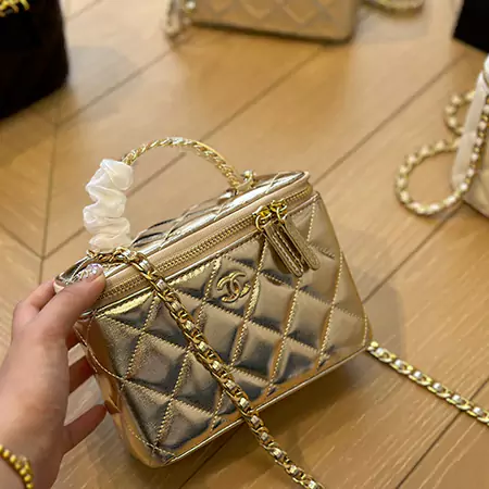 Chanel ショルダーバッグ