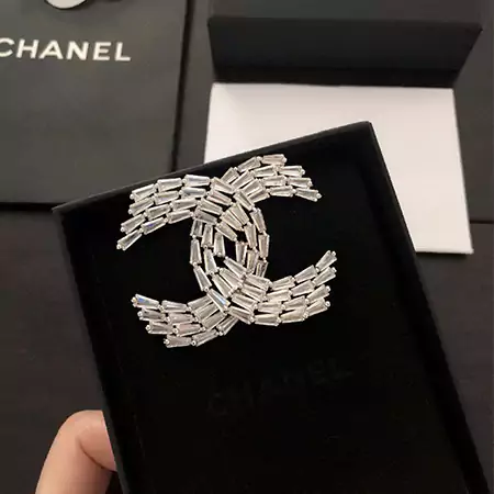 Chanel ブローチ