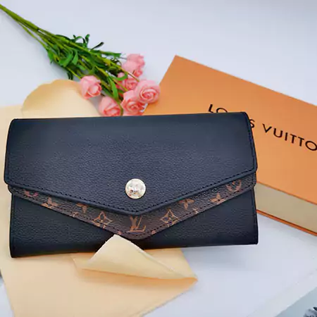 ヴィトン LV ウォレット