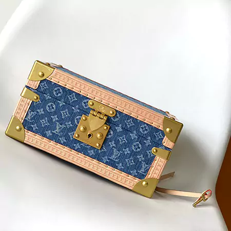 LV トラック バッグ