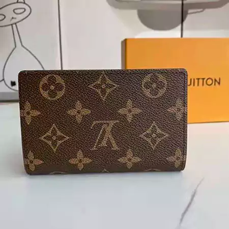 LV  財布 かわいい