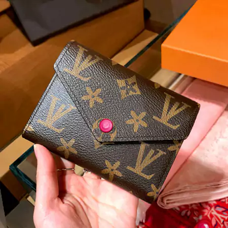 LV 財布